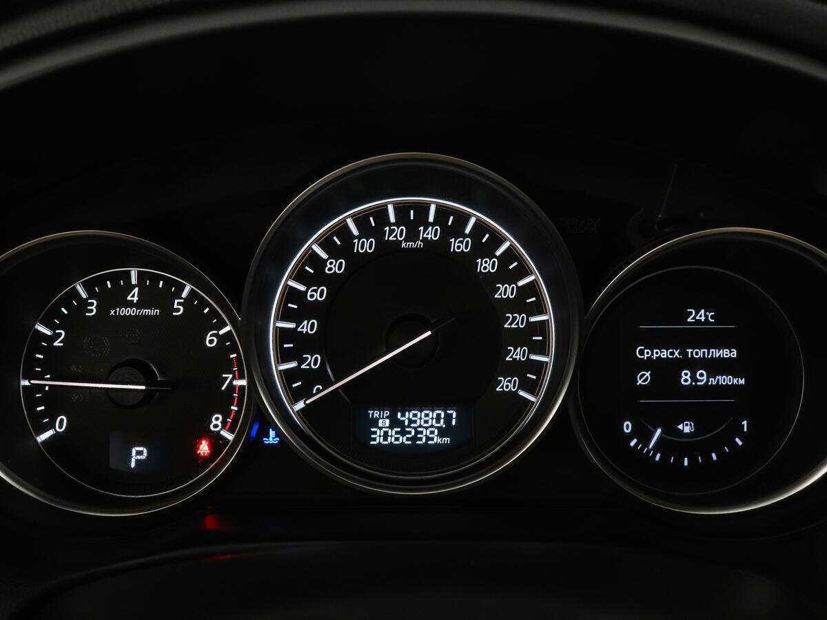 Б/У Мазда Ц-Икс-5 2016 года. Фото: #6