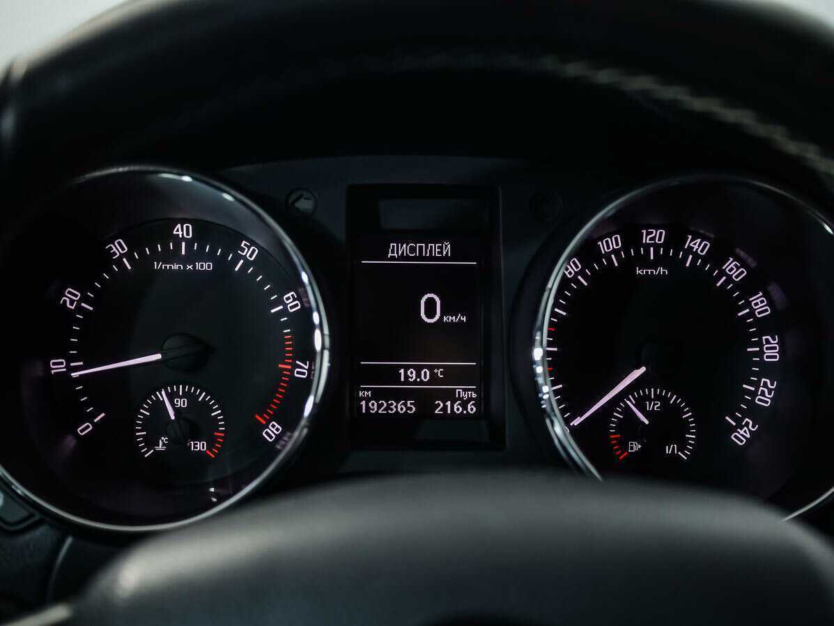 Б/У Шкода Йети 2015 года. Фото: #15