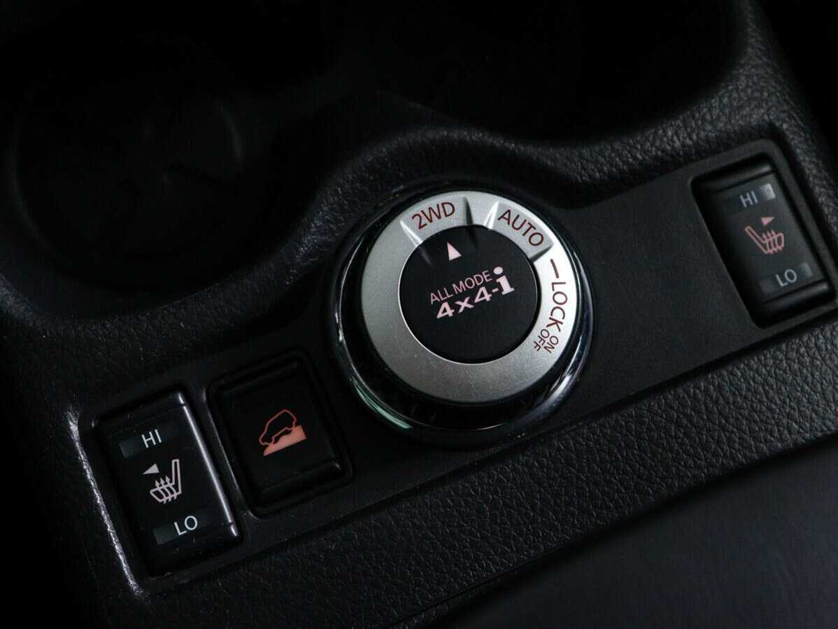 Б/У Ниссан Икс-Трейл 2016 года. Фото: #13