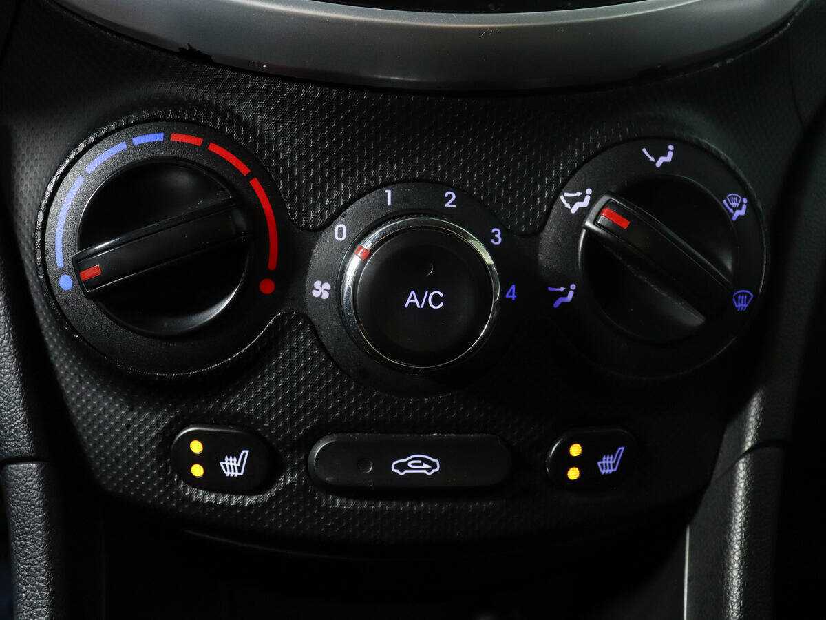 Б/У Хендай Солярис 2013 года. Фото: #11