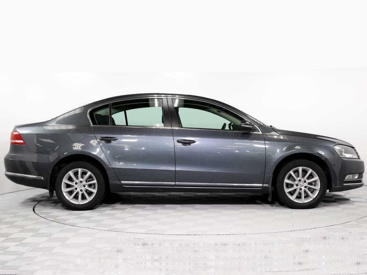 Б/У Фольксваген Пассат 2012 года. Фото: #2