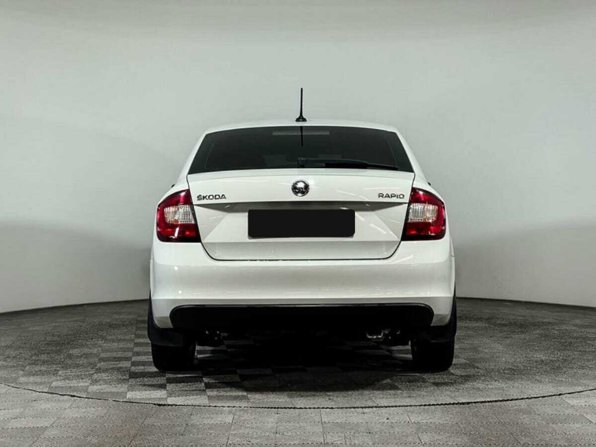 Б/У Шкода Рапид 2019 года. Фото: #4