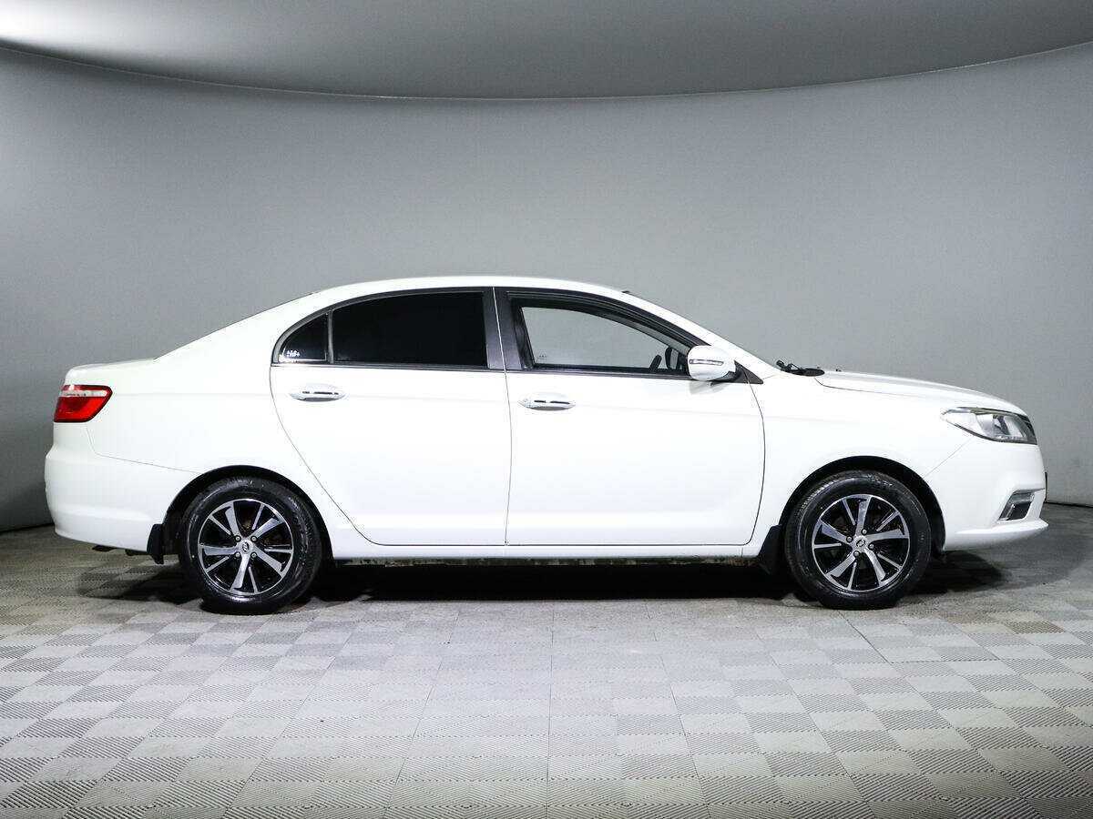 Б/У Лифан Солано 2018 года. Фото: #3