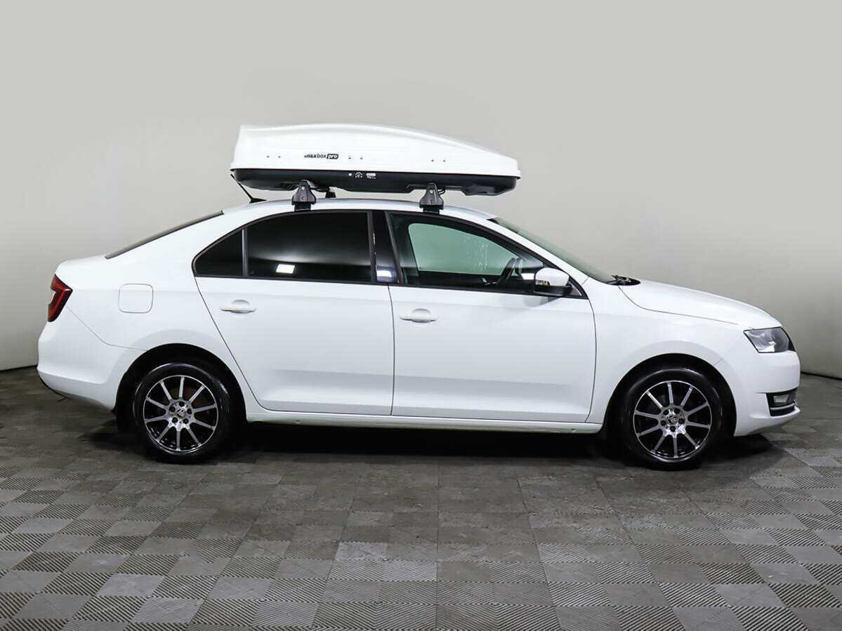 Б/У Шкода Рапид 2018 года. Фото: #2