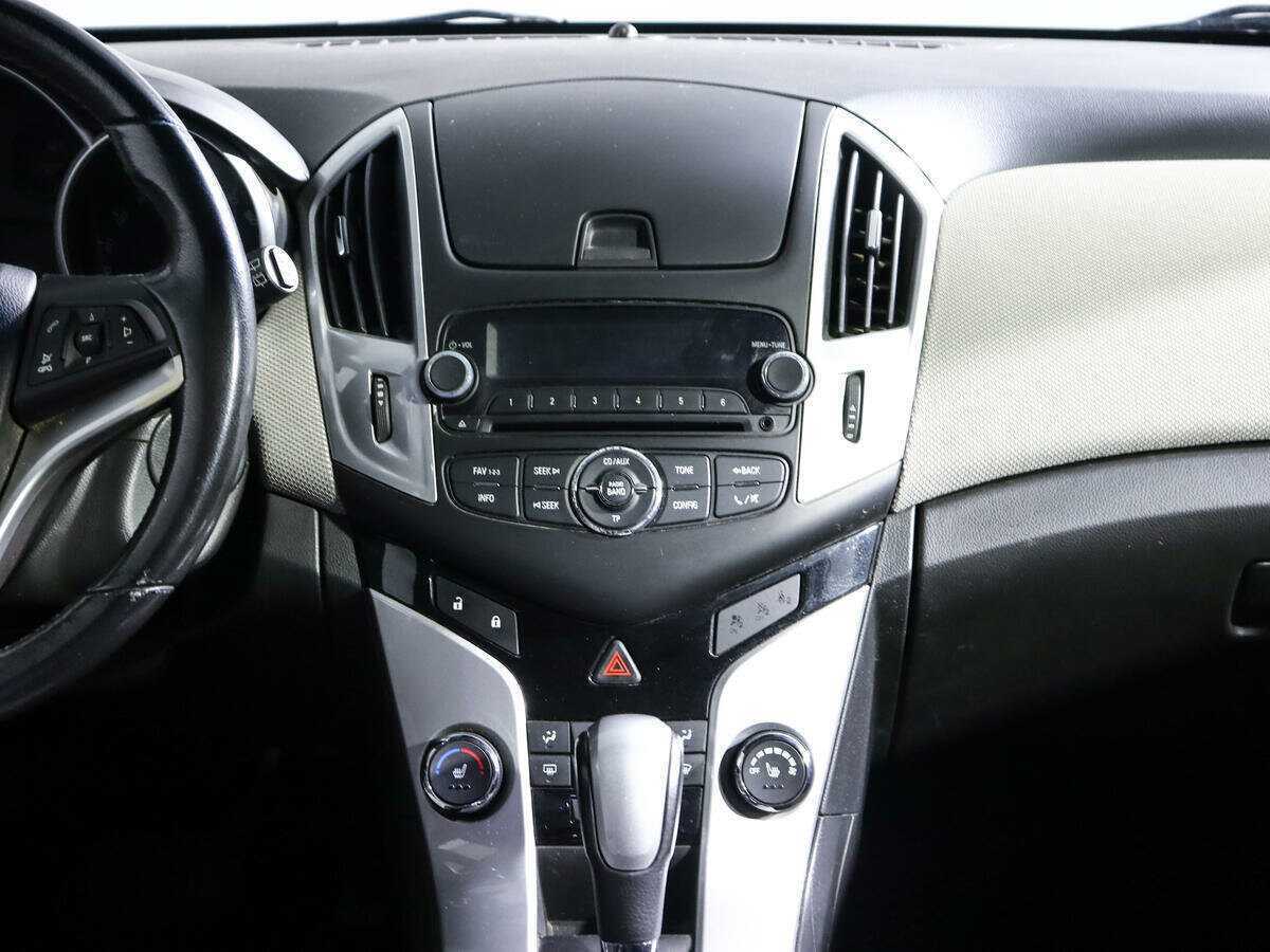 Б/У Шевроле Круз 2014 года. Фото: #10