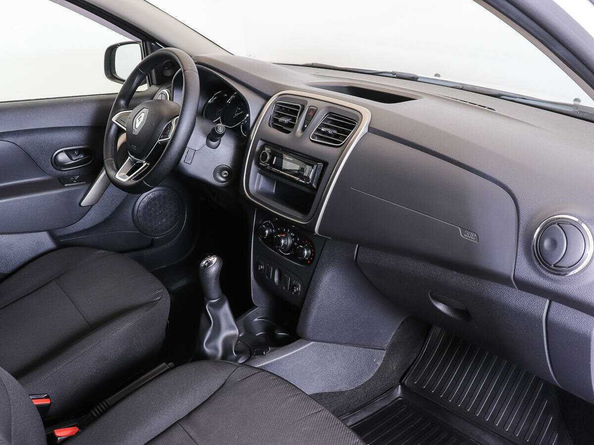 Б/У Рено Логан 2020 года. Фото: #7