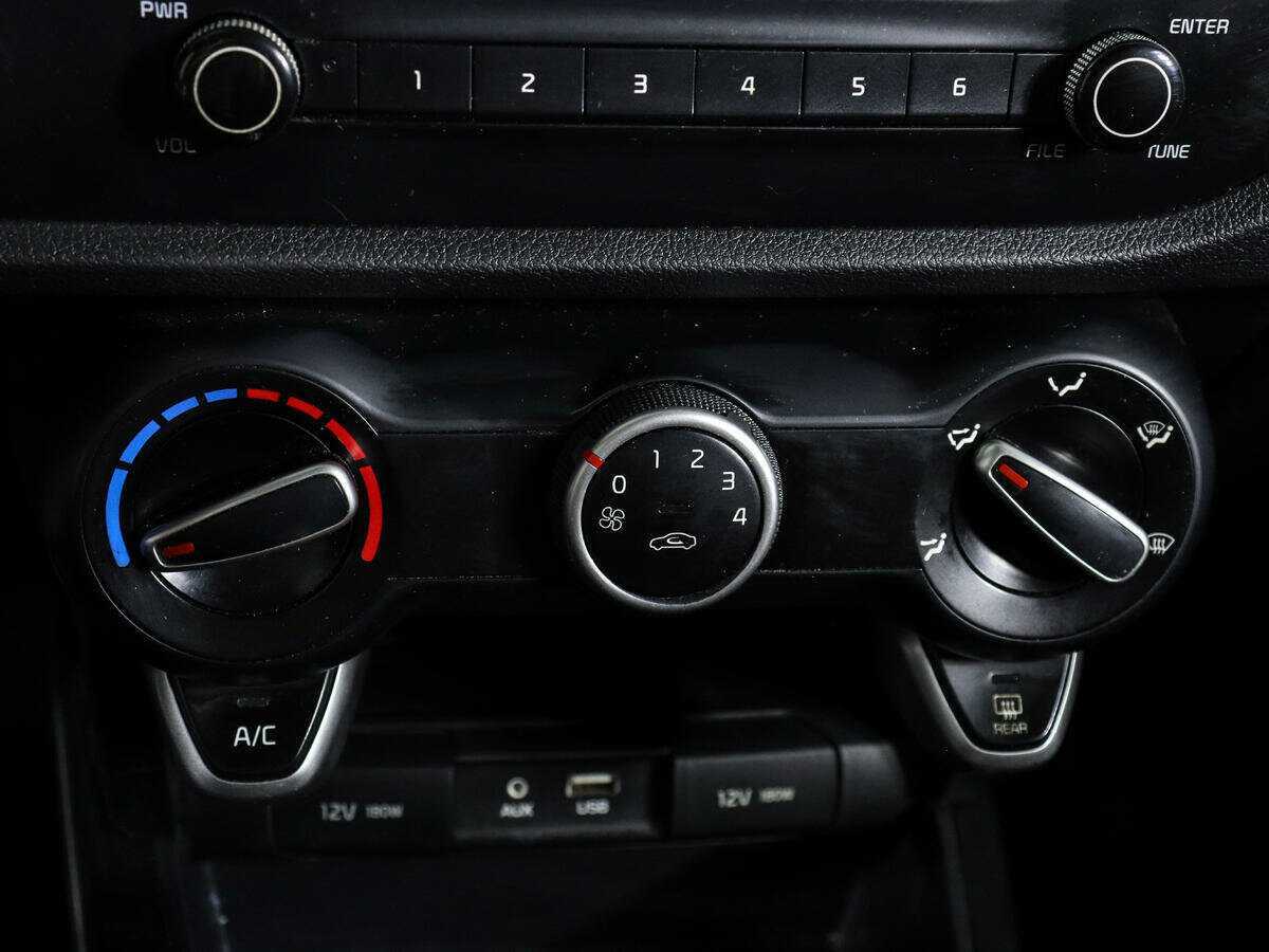 Б/У Киа Рио 2017 года. Фото: #16