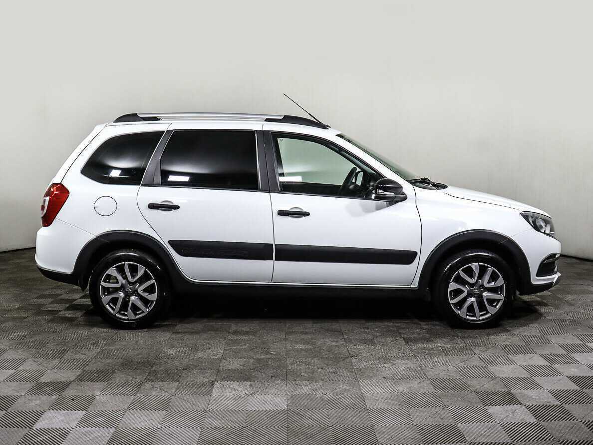 Б/У Лада (ВАЗ) Гранта 2021 года. Фото: #2