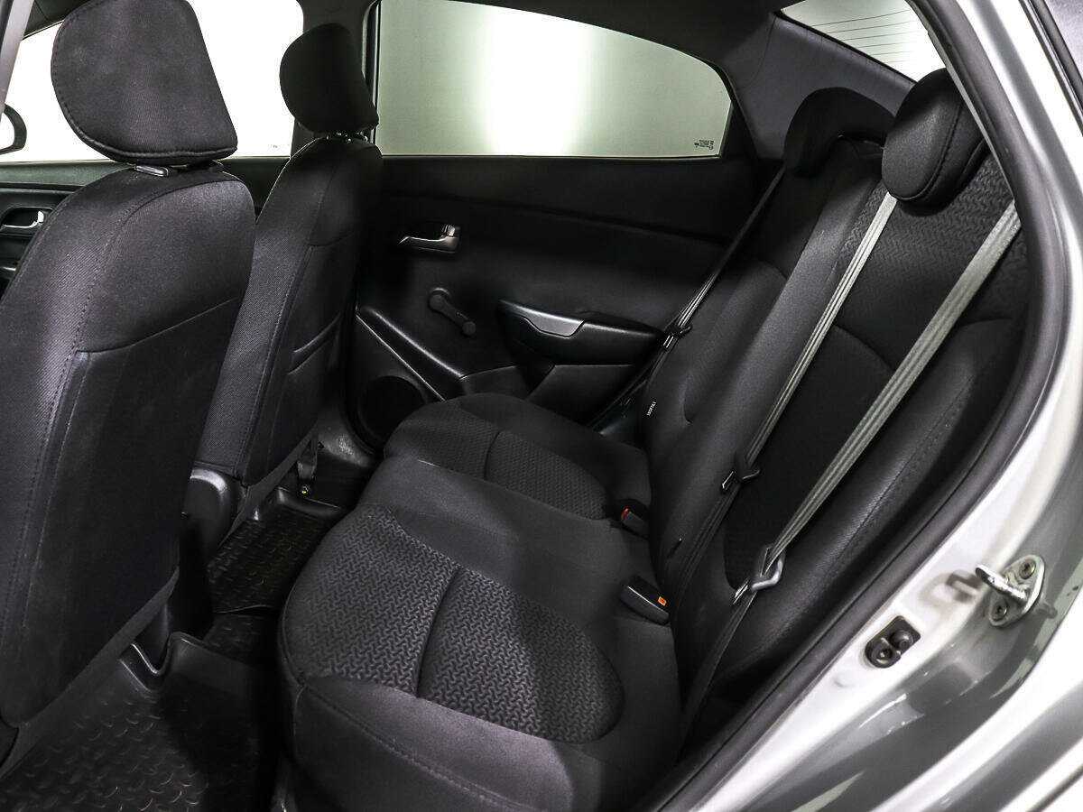 Б/У Киа Рио 2016 года. Фото: #8