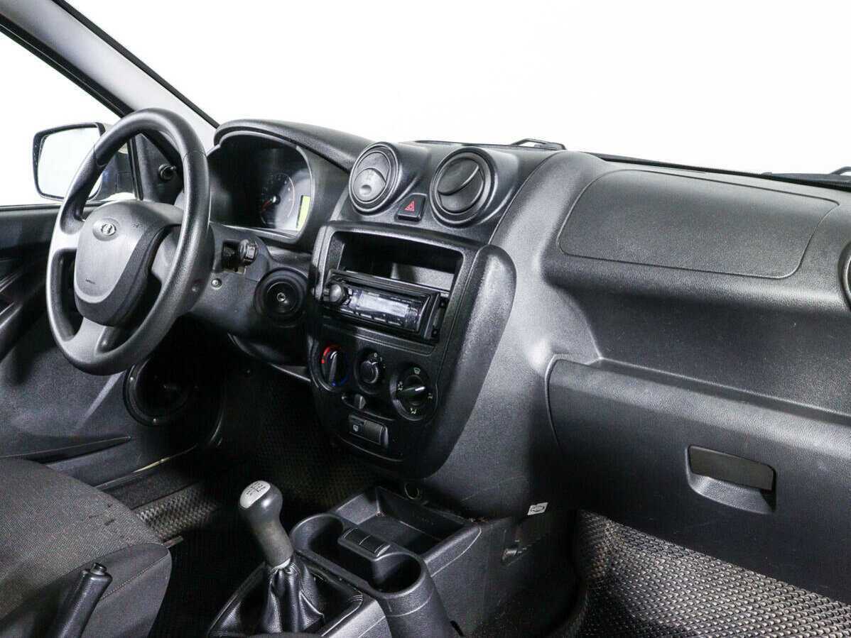 Б/У Лада (ВАЗ) Гранта 2013 года. Фото: #6