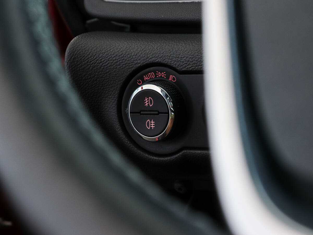 Б/У Опель Астра 2012 года. Фото: #14