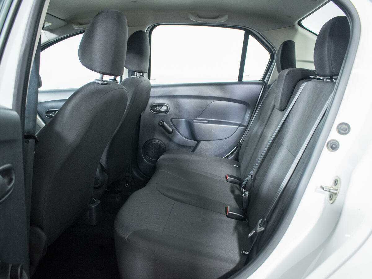 Б/У Рено Логан 2019 года. Фото: #7