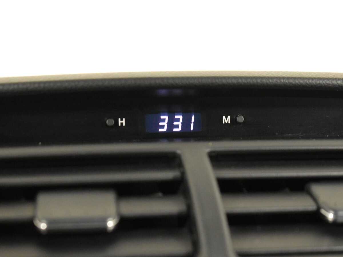 Б/У Тойота Камри 2015 года. Фото: #18