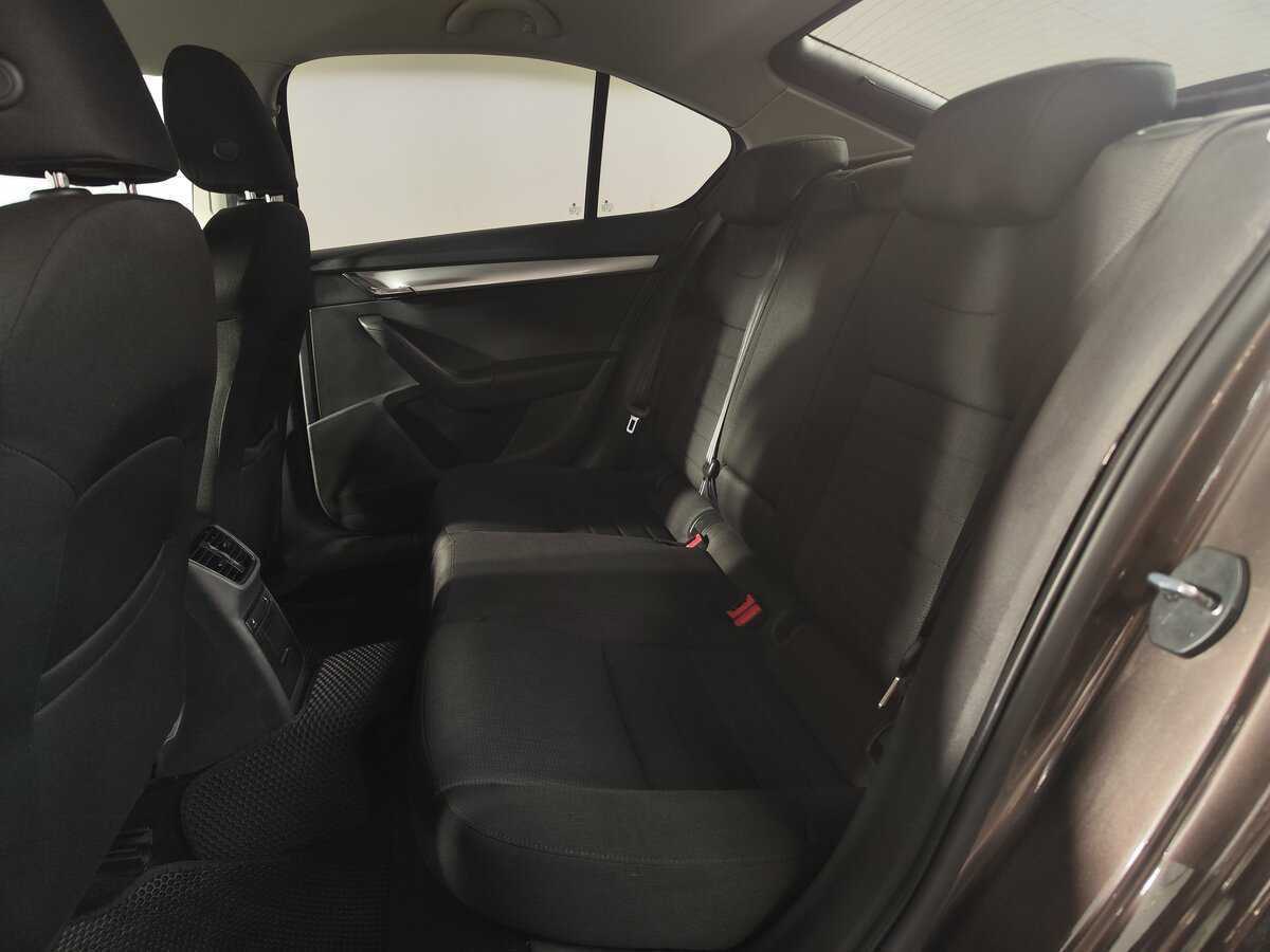 Б/У Шкода Октавия 2014 года. Фото: #12