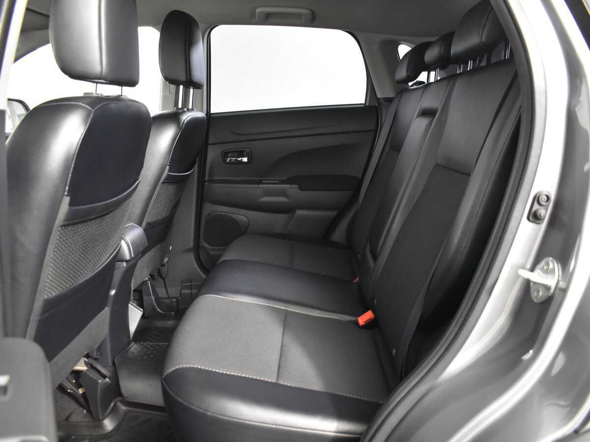 Б/У Пежо 4008 2012 года. Фото: #6