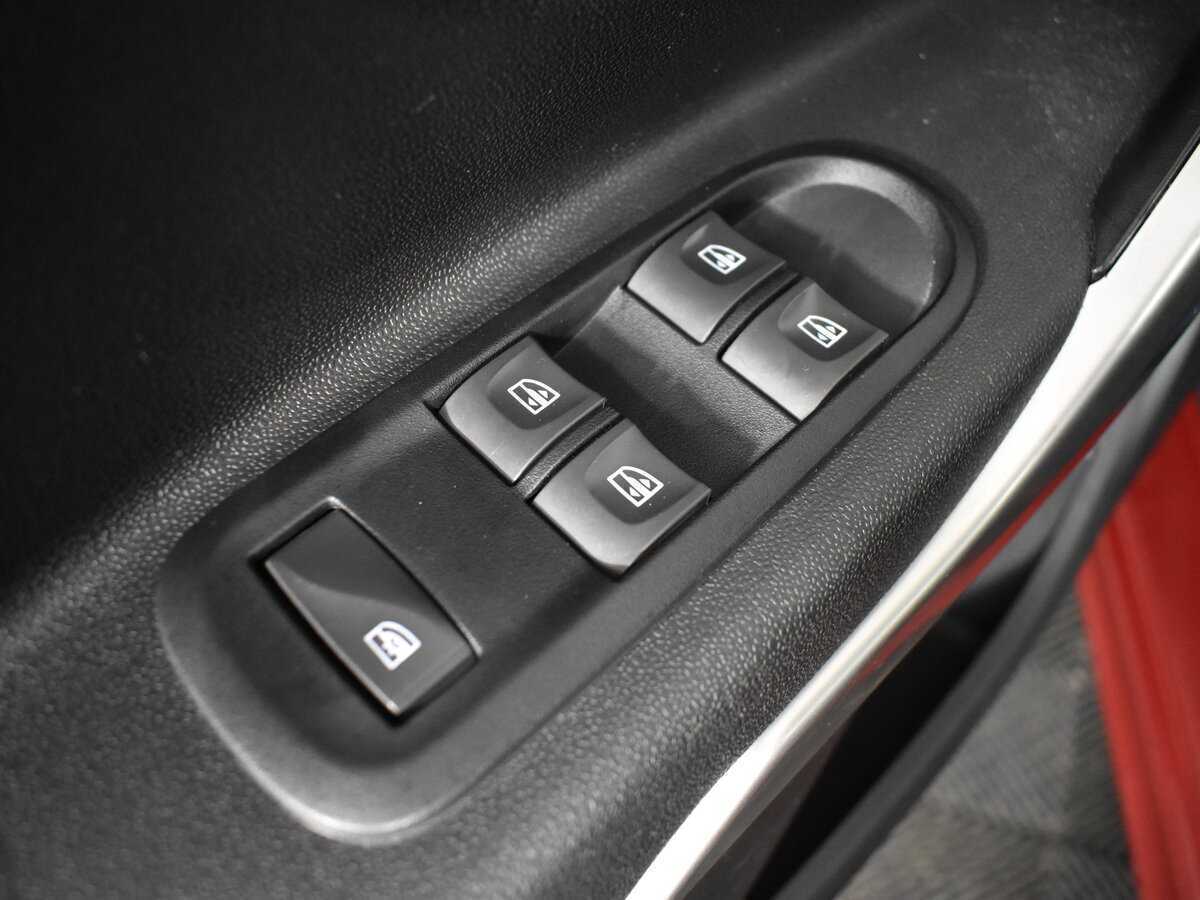 Б/У Лада (ВАЗ) ИКСРЭЙ 2017 года. Фото: #6