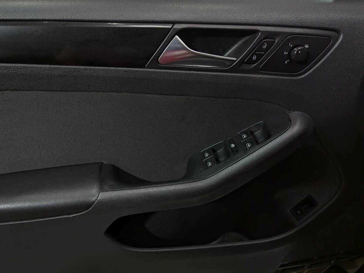 Б/У Фольксваген Джетта 2012 года. Фото: #12