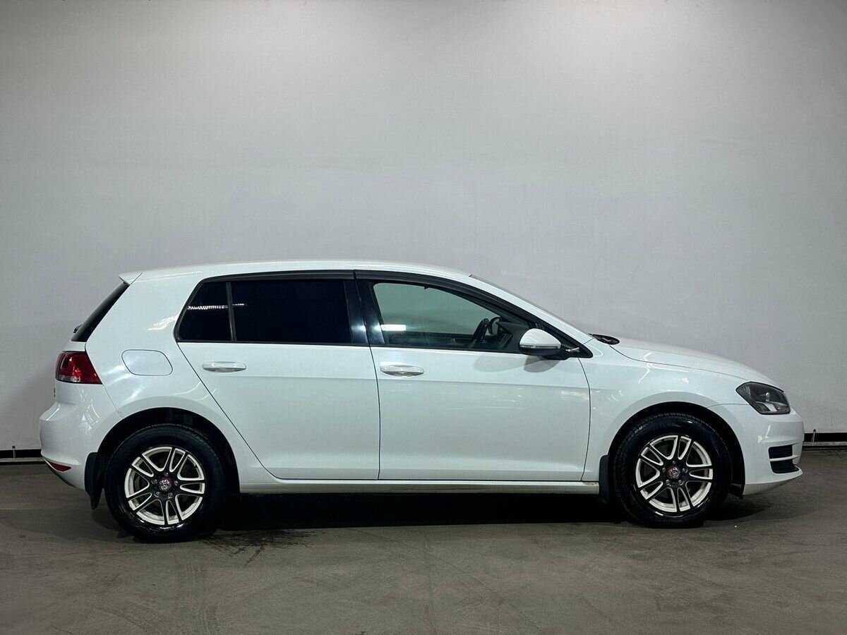 Б/У Фольксваген Гольф 2013 года. Фото: #3