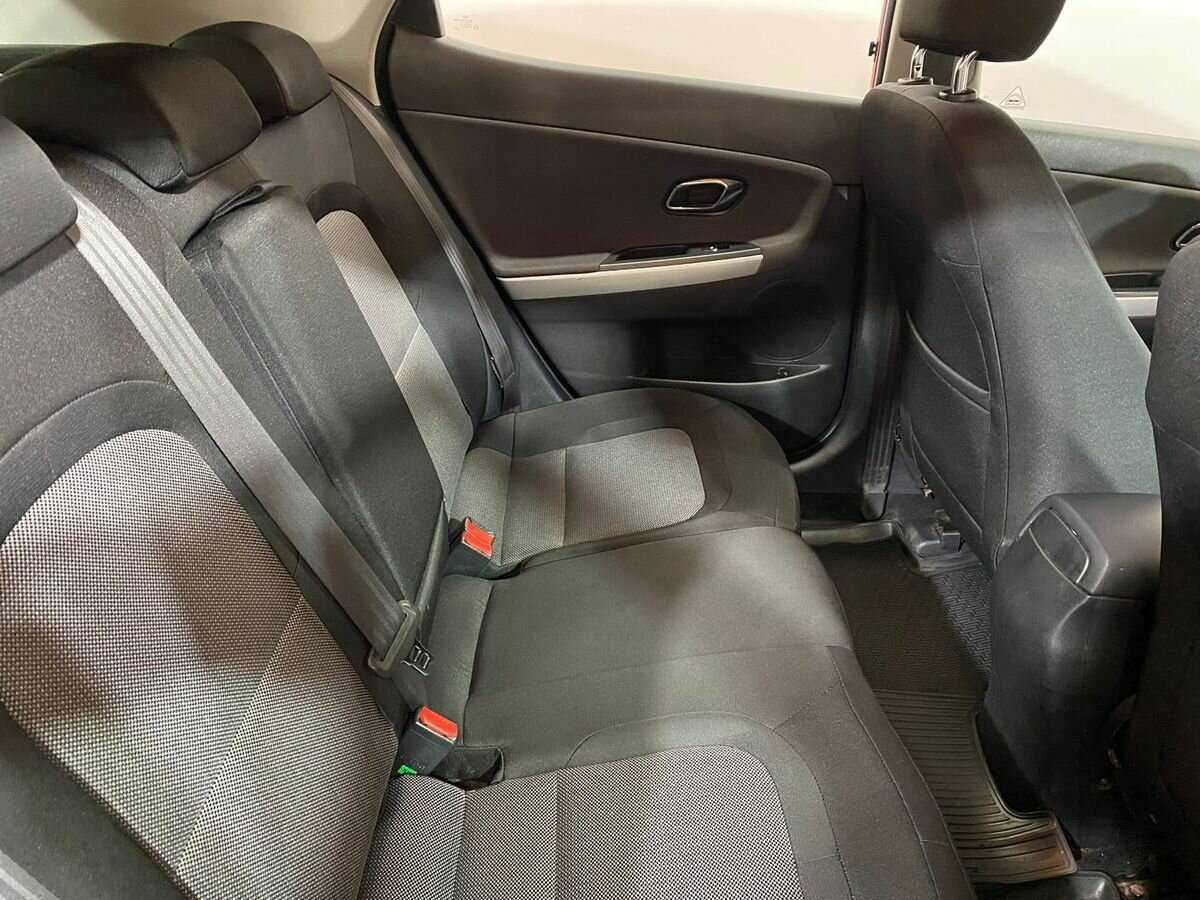 Б/У Киа Сид 2016 года. Фото: #10