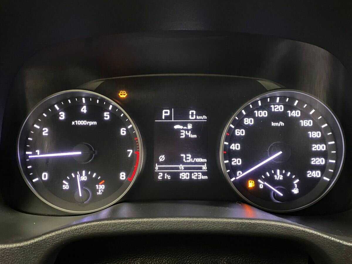 Б/У Хендай Елантра 2017 года. Фото: #12