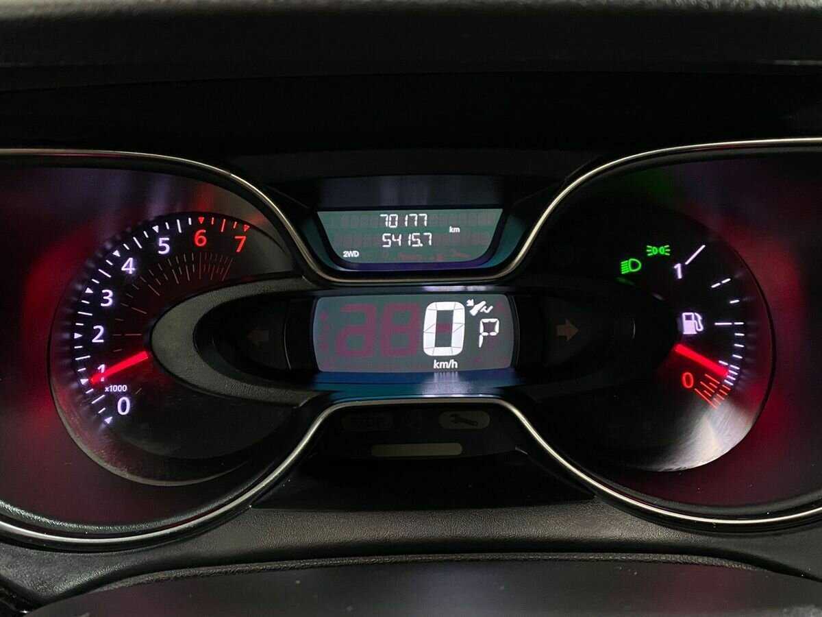 Б/У Рено Каптюр 2021 года. Фото: #12