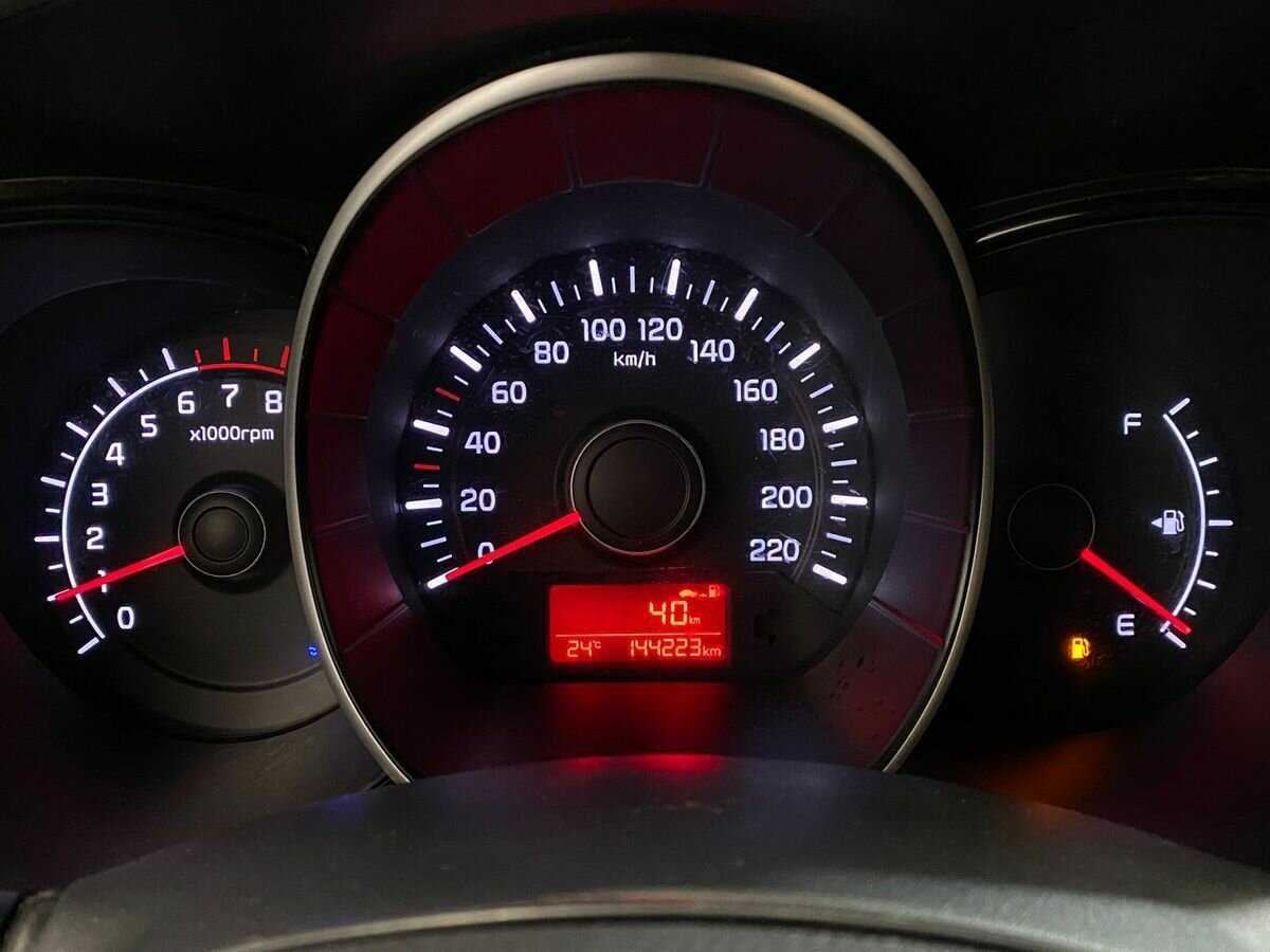 Б/У Киа Рио 2015 года. Фото: #12