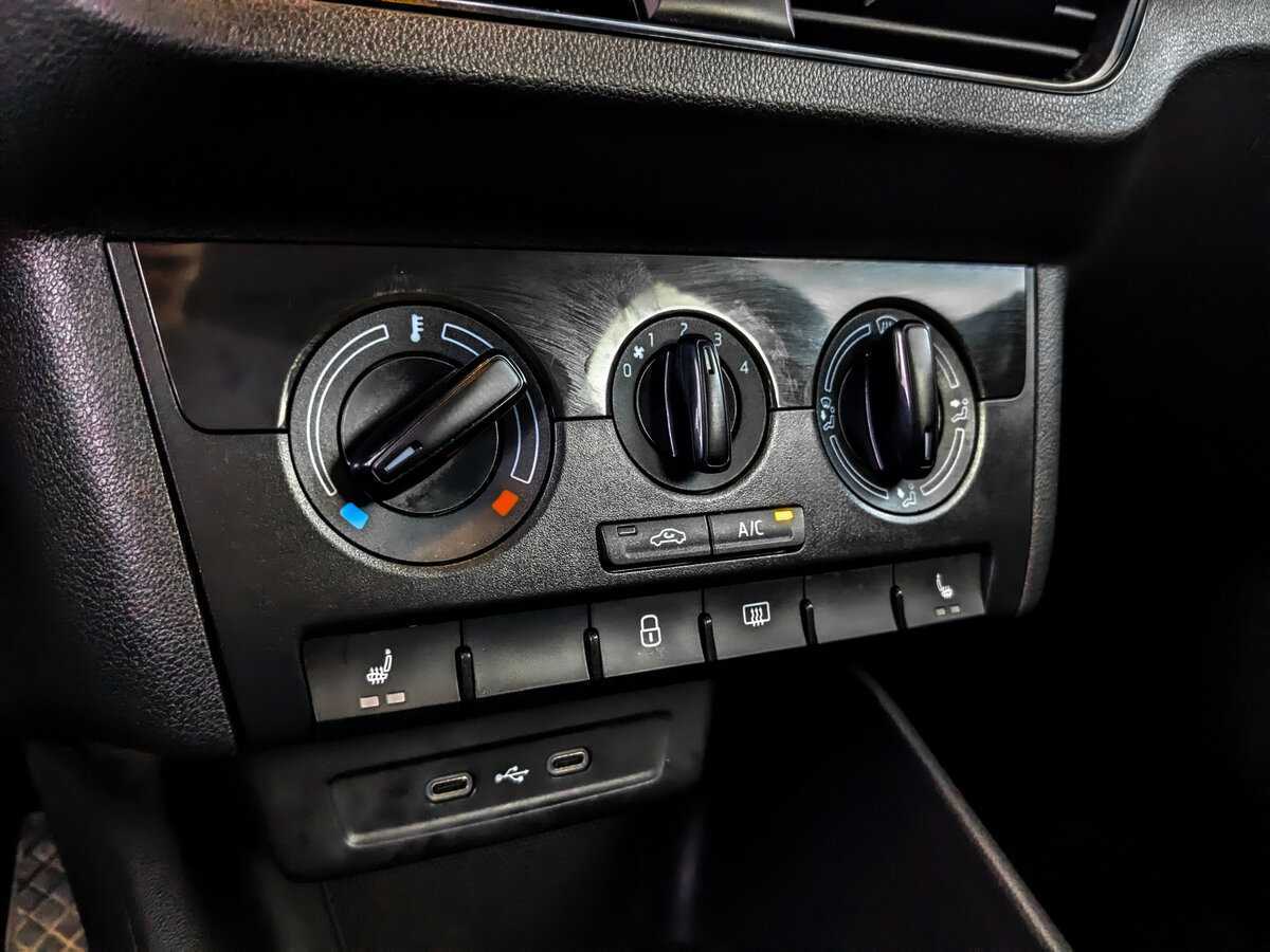 Б/У Шкода Рапид 2021 года. Фото: #20