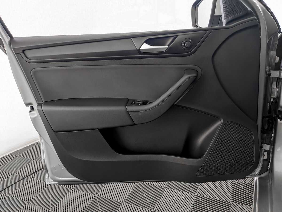 Б/У Фольксваген Поло 2021 года. Фото: #14