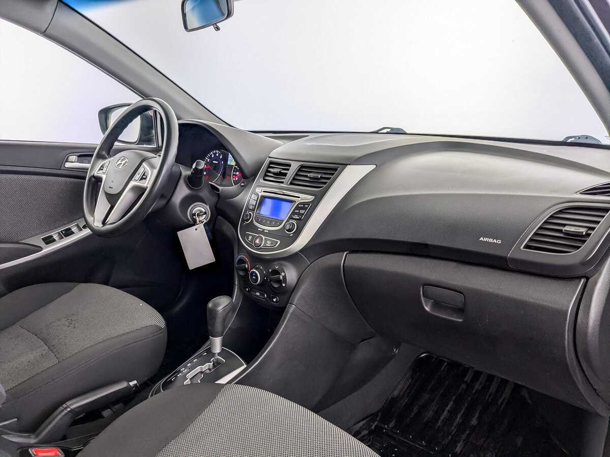 Б/У Хендай Солярис 2012 года. Фото: #8