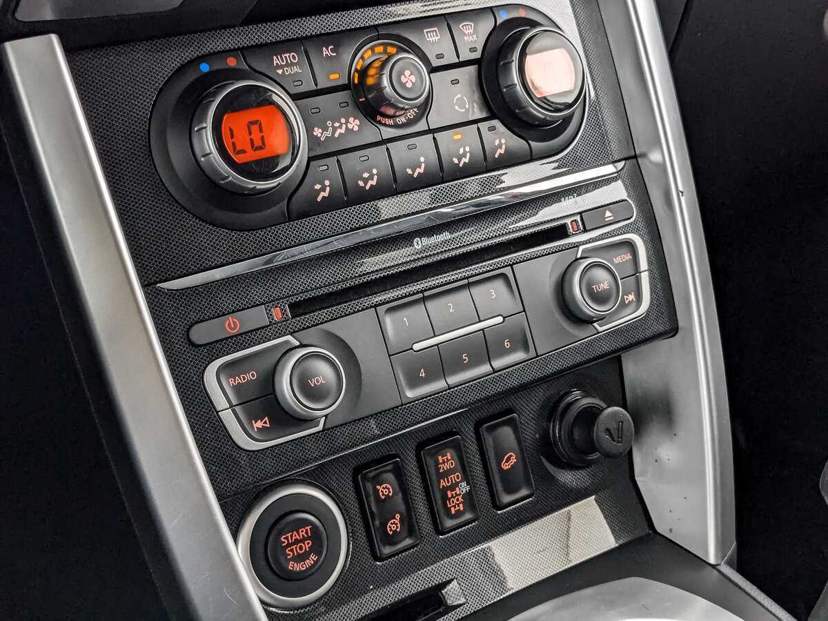 Б/У Рено Колеос 2015 года. Фото: #16