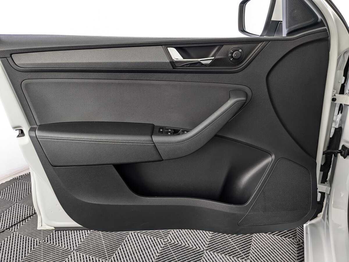 Б/У Шкода Рапид 2020 года. Фото: #14