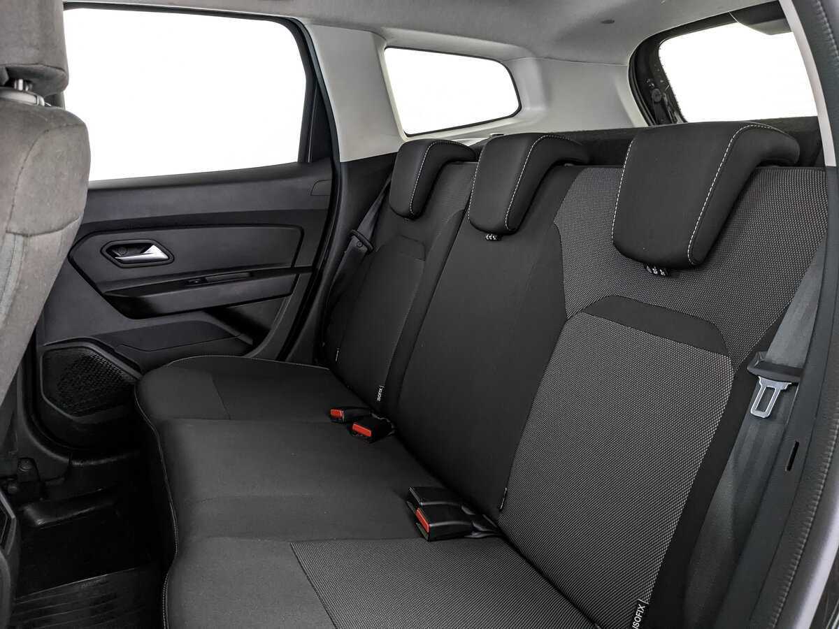 Б/У Рено Дастер 2021 года. Фото: #12