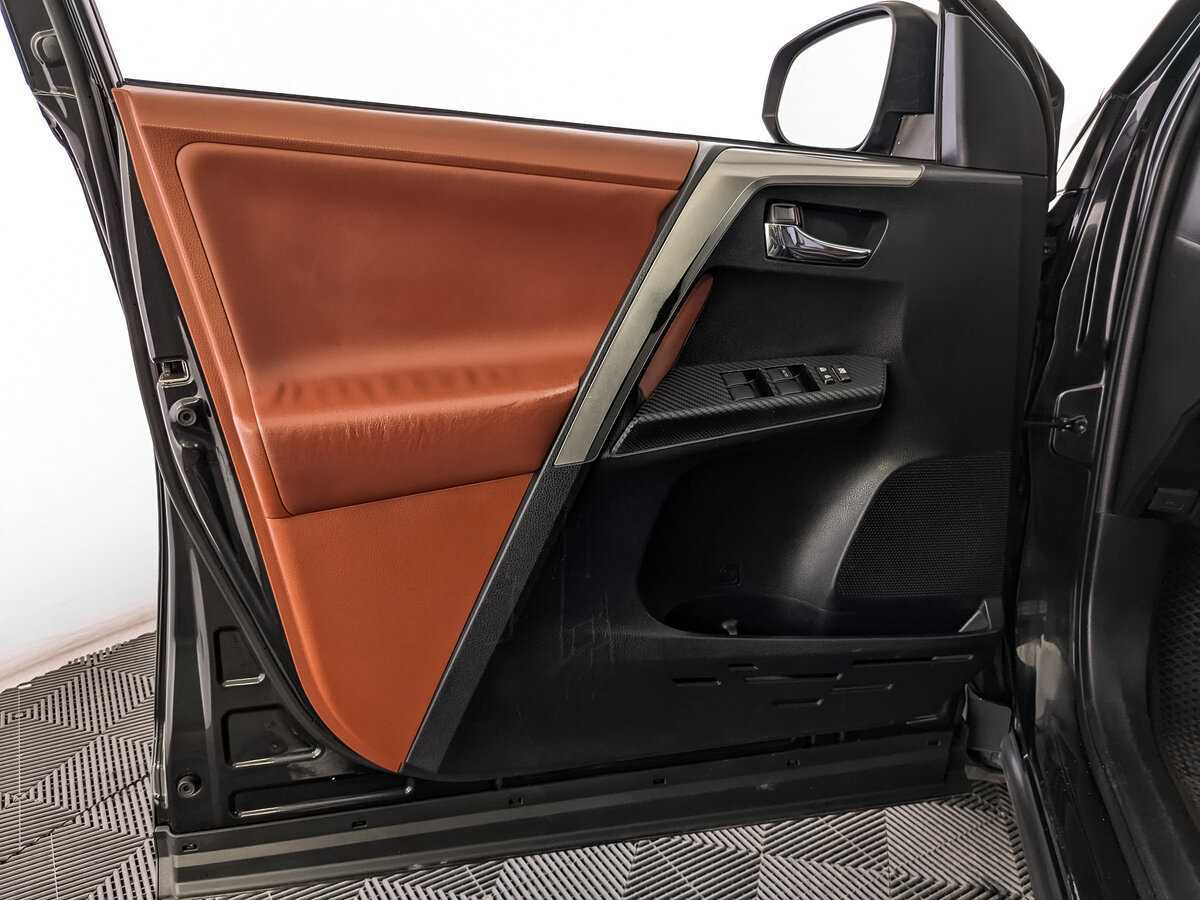 Б/У Тойота Рав4 2013 года. Фото: #14