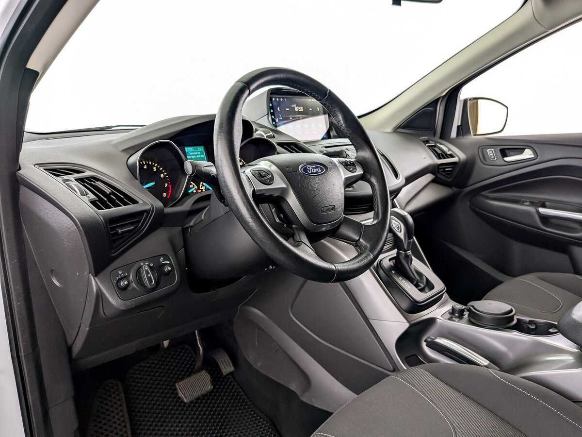 Б/У Форд Куга 2016 года. Фото: #13