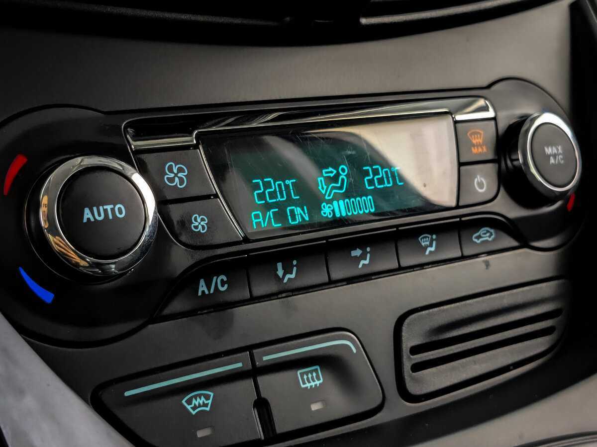 Б/У Форд Куга 2016 года. Фото: #19