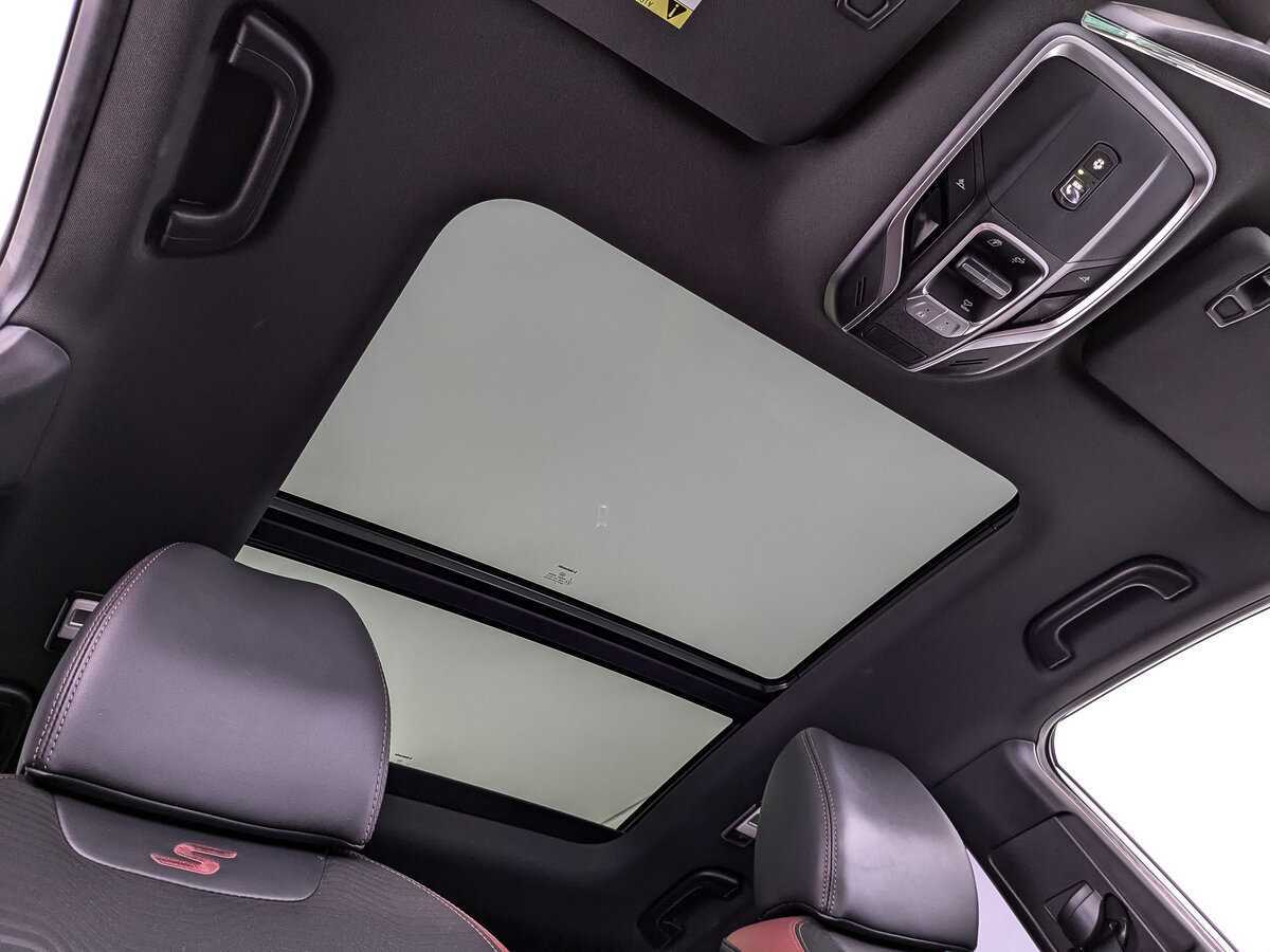 Б/У Джили Кулрэй 2021 года. Фото: #18