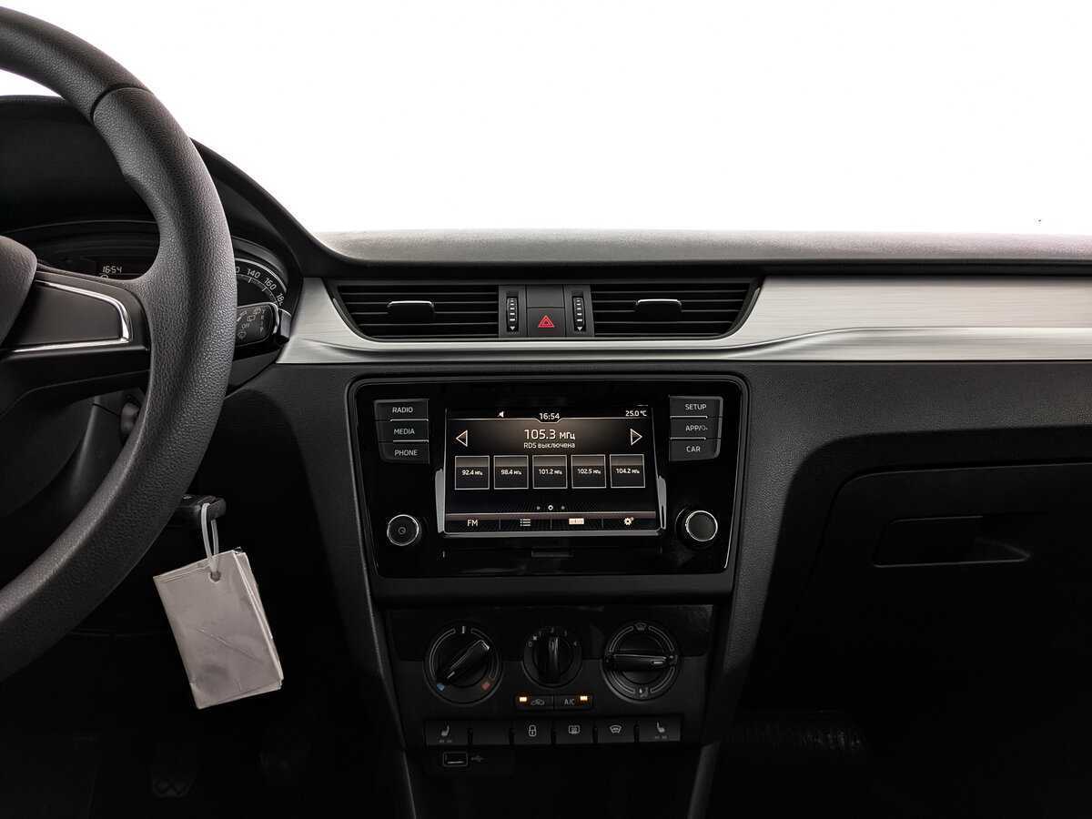 Б/У Шкода Рапид 2018 года. Фото: #12