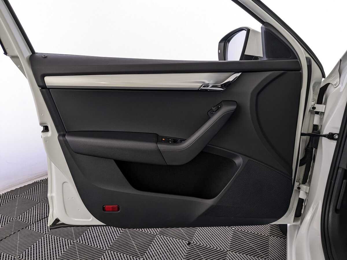 Б/У Шкода Октавия 2018 года. Фото: #14