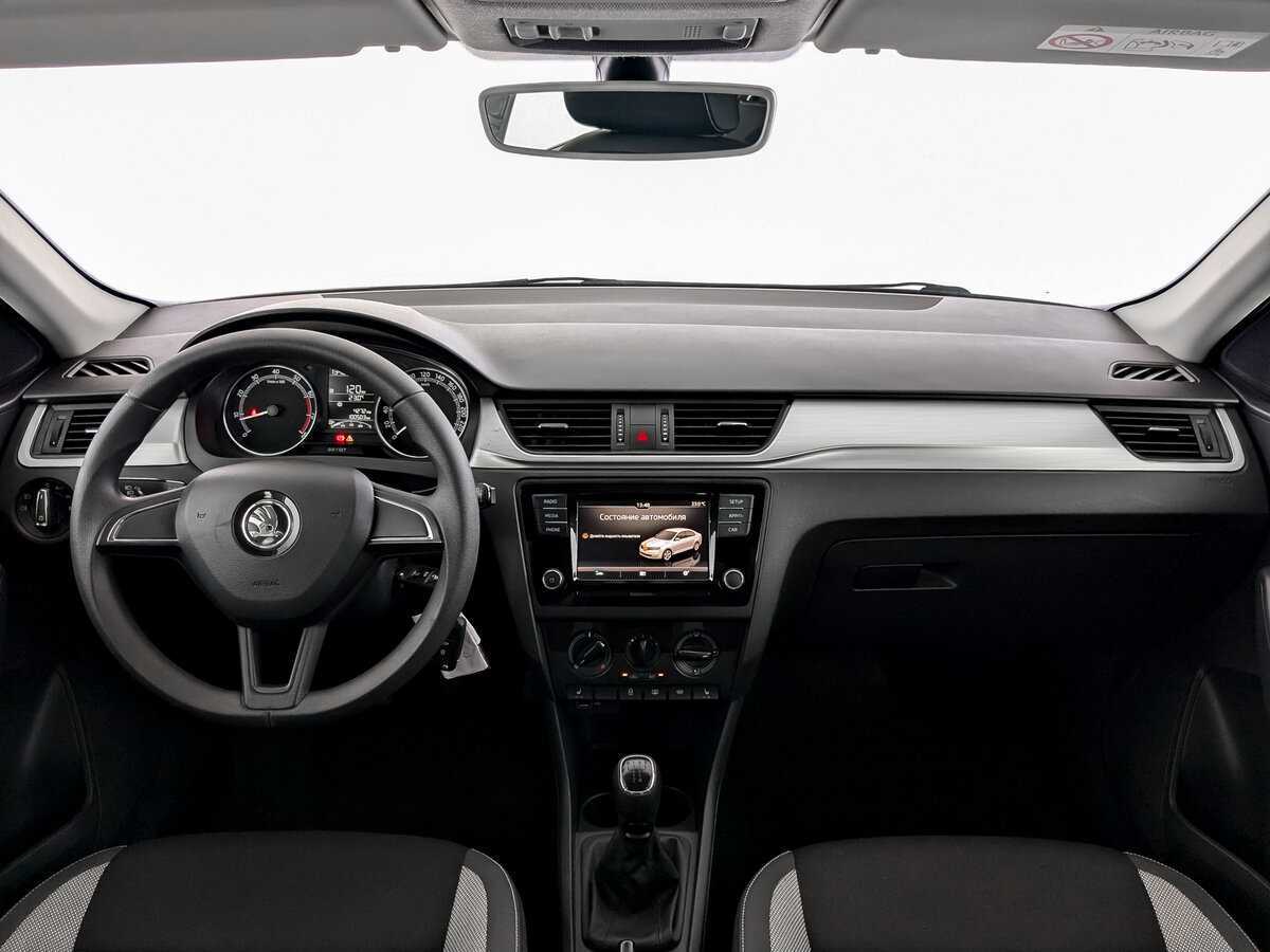 Б/У Шкода Рапид 2018 года. Фото: #11