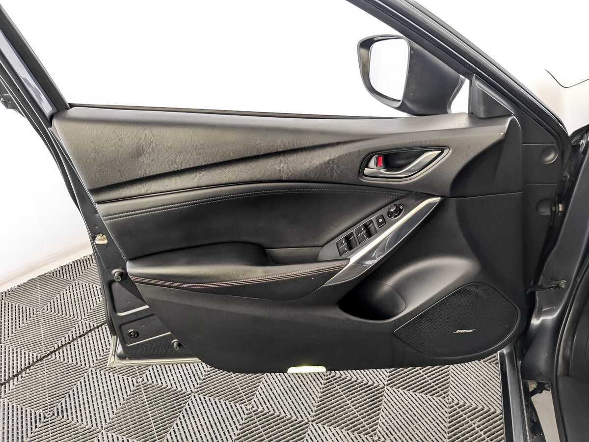 Б/У Мазда 6 2014 года. Фото: #14