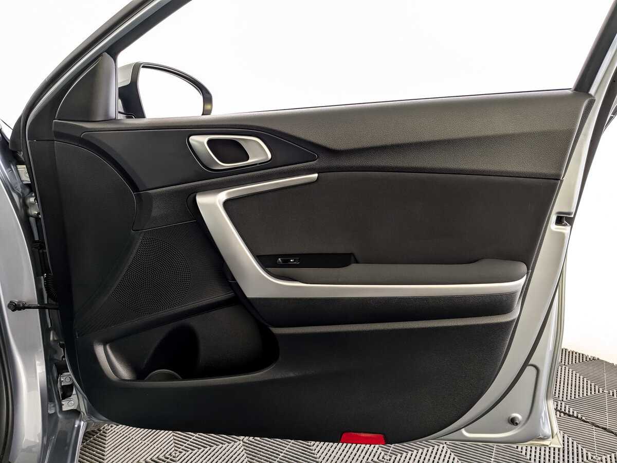 Б/У Киа Сид 2019 года. Фото: #19