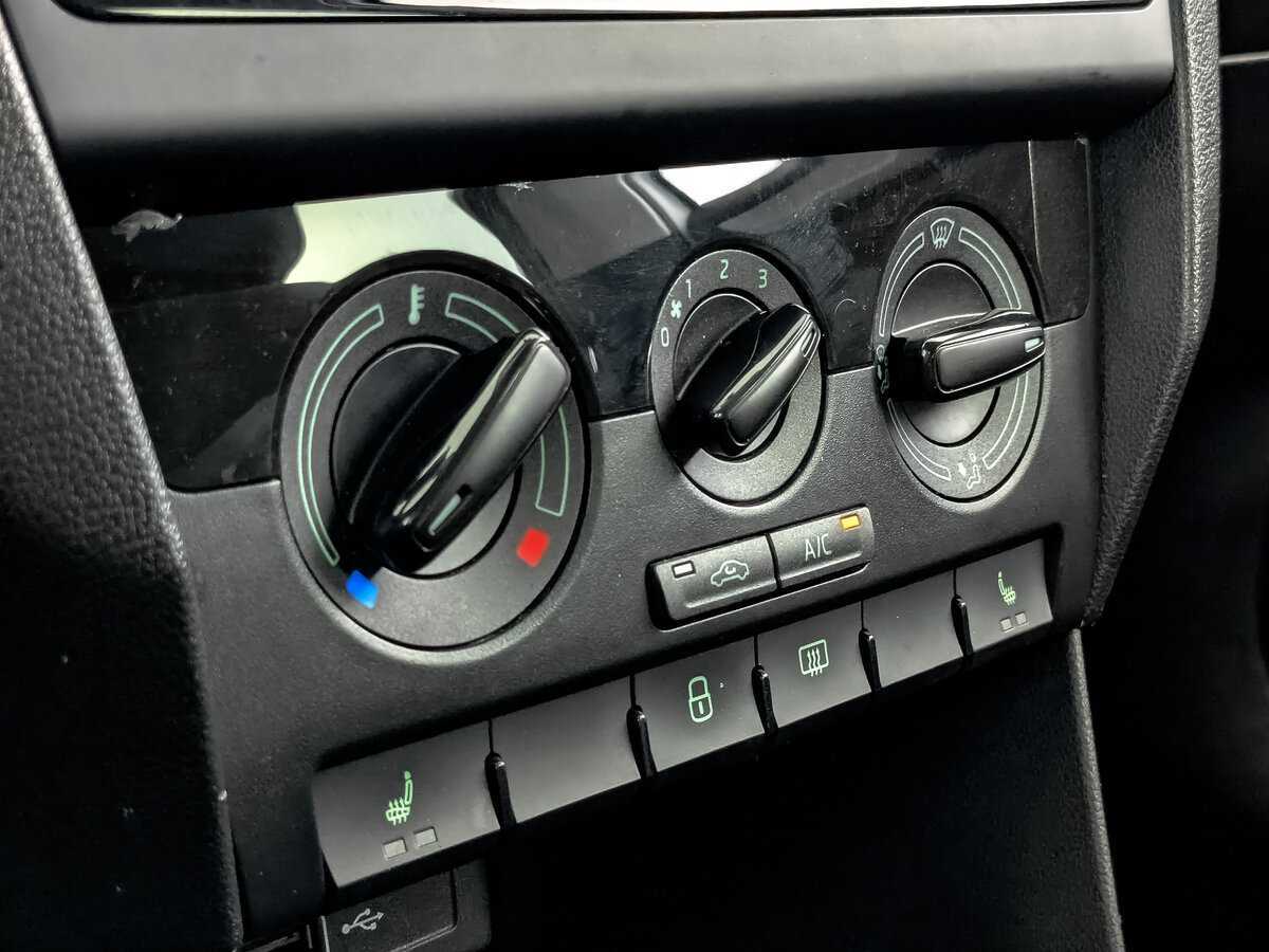 Б/У Шкода Рапид 2019 года. Фото: #16