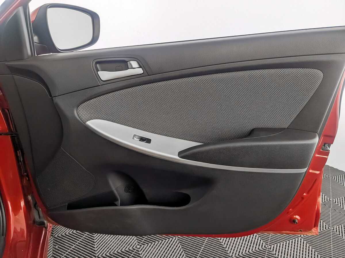 Б/У Хендай Солярис 2012 года. Фото: #19