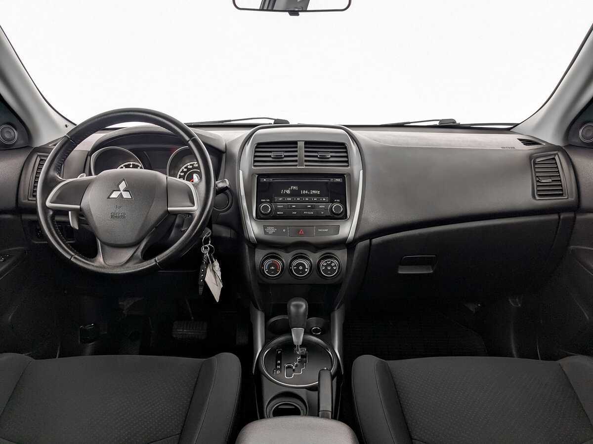 Б/У Митсубиши АС-Икс 2013 года. Фото: #11