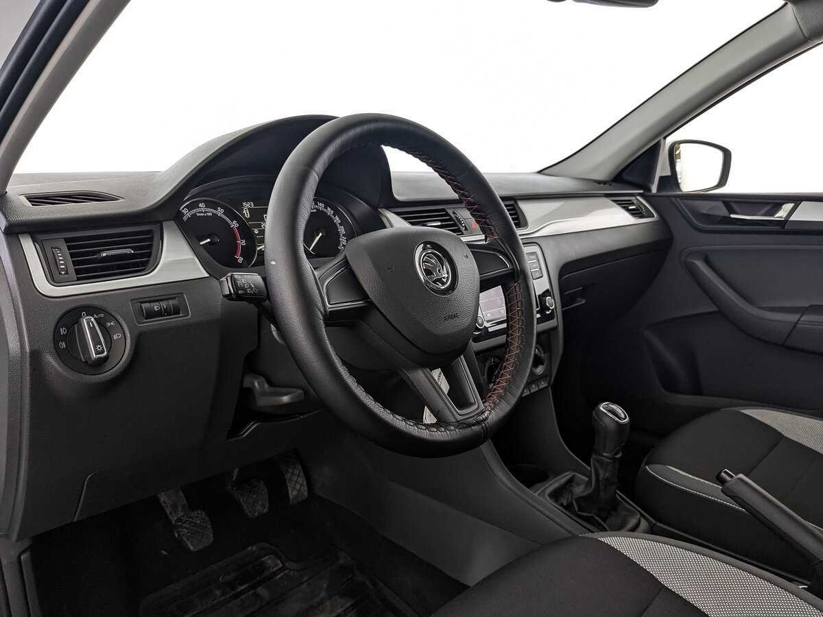 Б/У Шкода Рапид 2019 года. Фото: #10