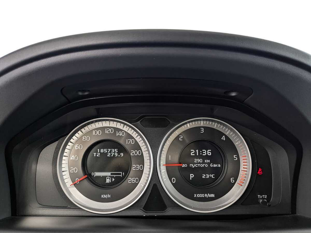 Б/У Вольво ИксЦ60 2012 года. Фото: #11