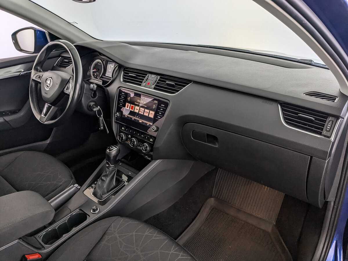 Б/У Шкода Октавия 2020 года. Фото: #8