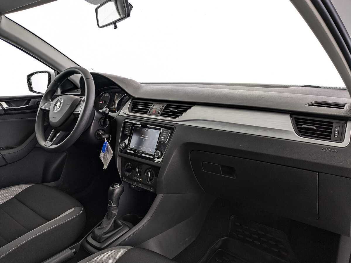 Б/У Шкода Рапид 2019 года. Фото: #8