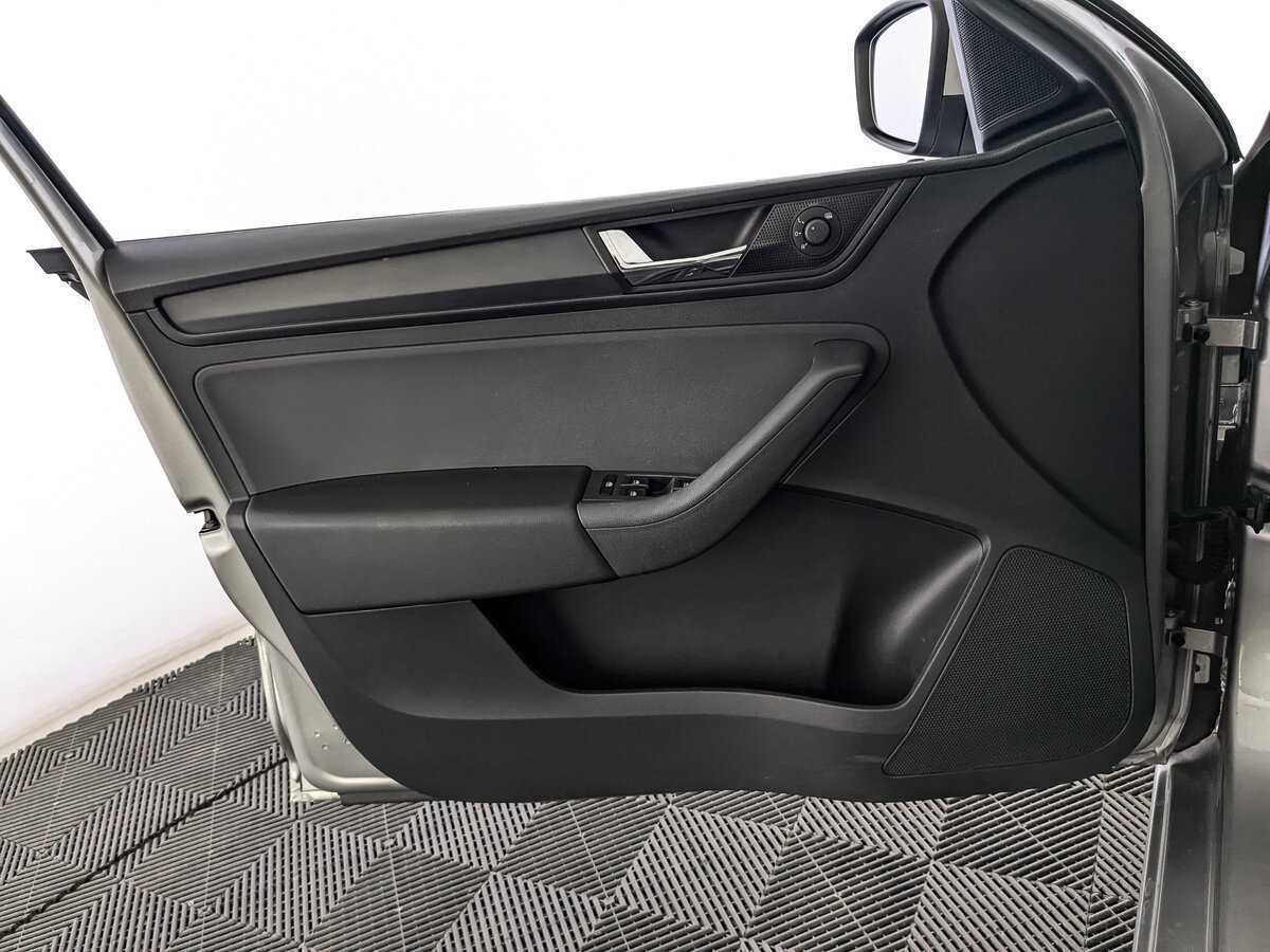 Б/У Шкода Рапид 2020 года. Фото: #14