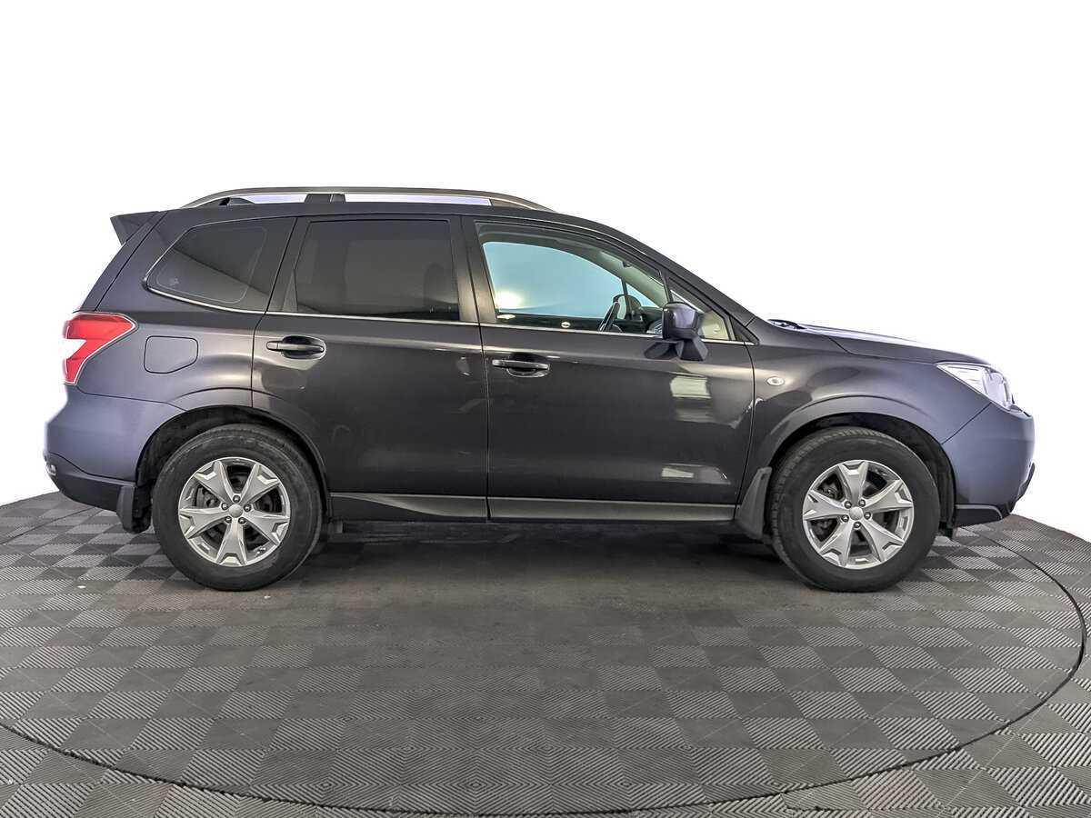 Б/У Субару Форестер 2015 года. Фото: #3